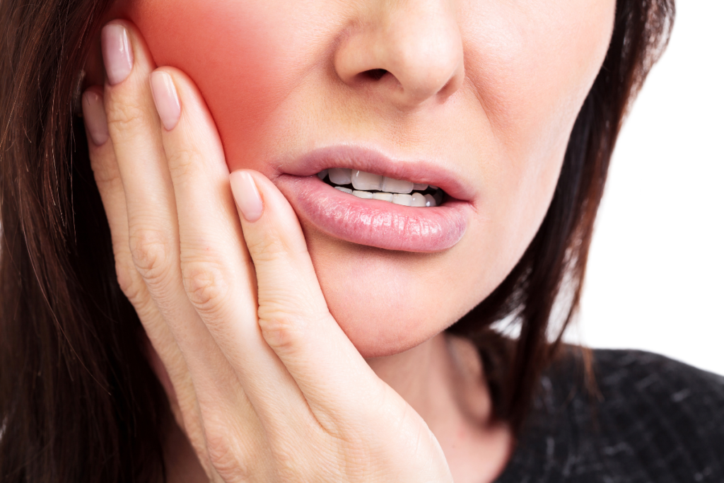 Dinte care se mișcă? Programează-te urgent la un consult stomatologic!